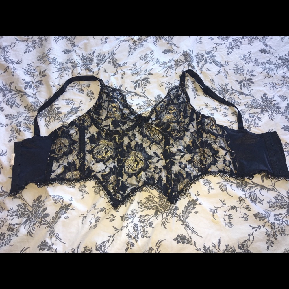 Black and gold bra top